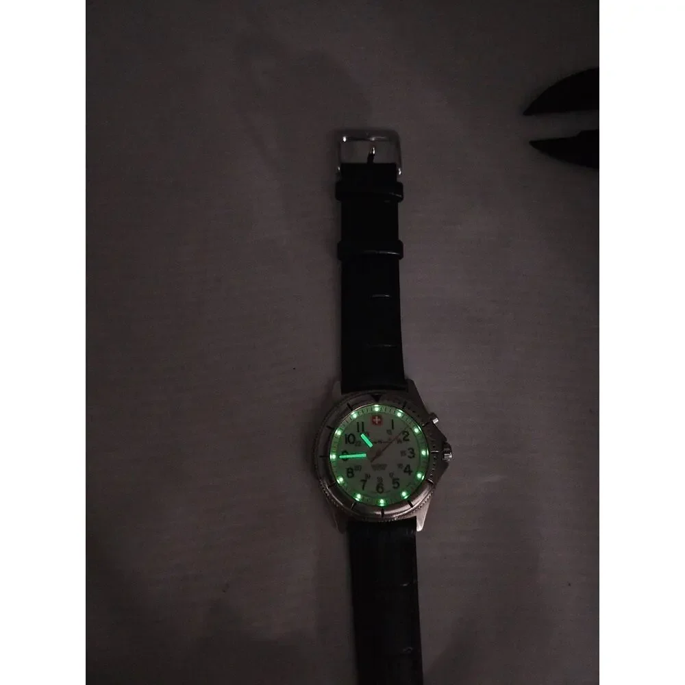 Vintage Mens Eddie Bauer Swiss Tritium Watch Backlight Leather New Band Runs